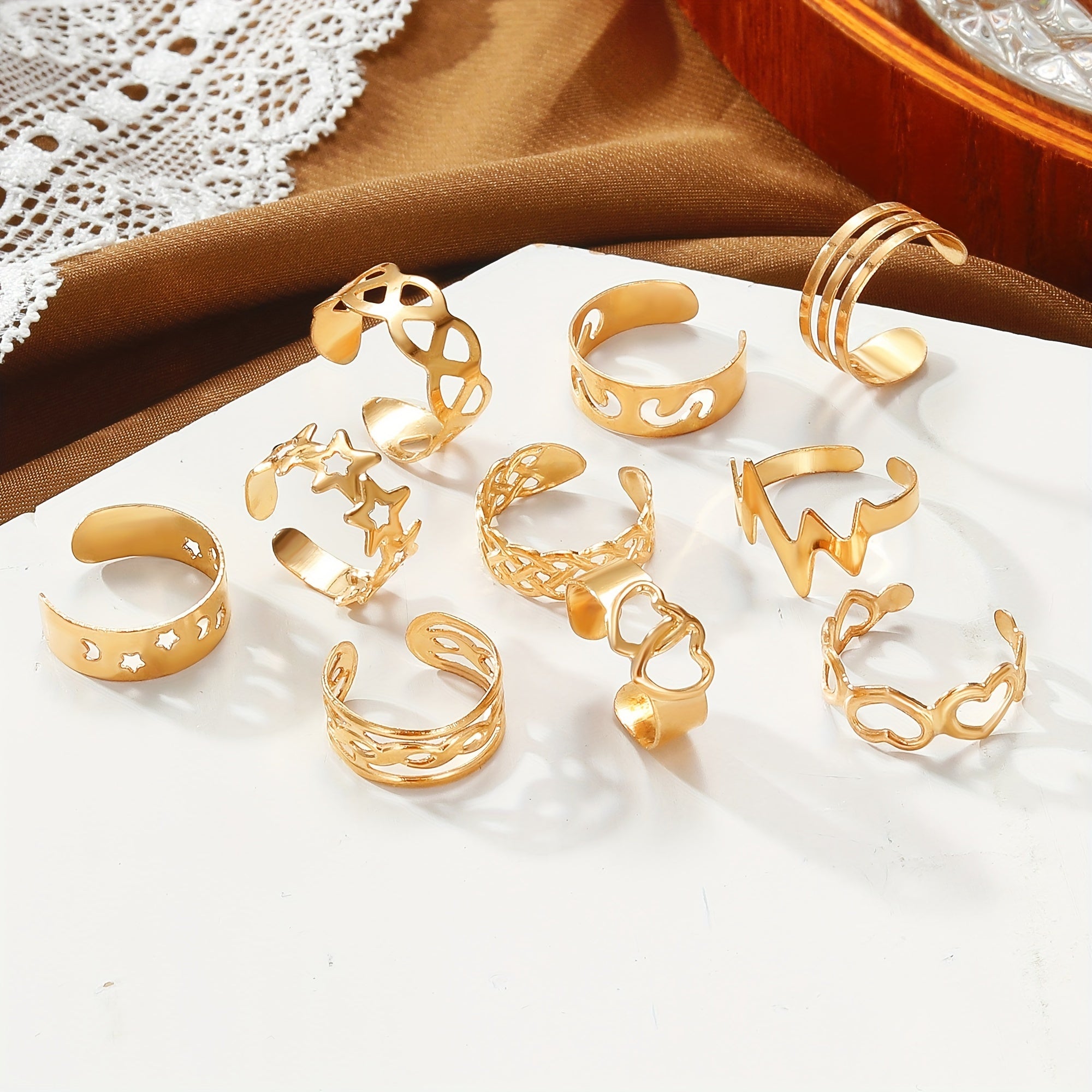 10pcs Set Unique Hollow Star Moon Heart Design Toe Ring Alloy Jewelry Bohemian Elegant Style Adjustable Ankle Ring Suit